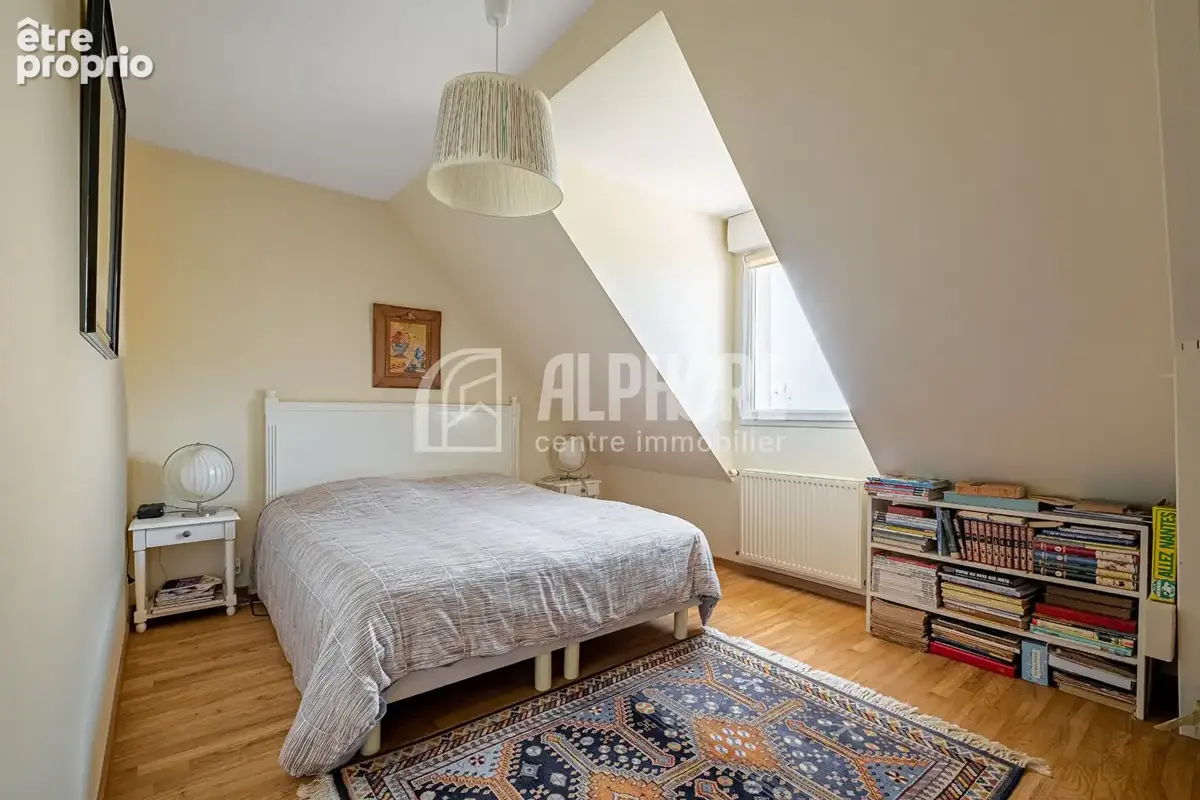 Maison 183m² , 5 chambres, double garage . - photo 13