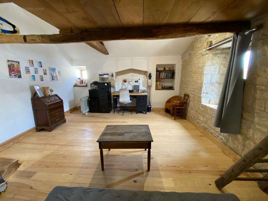 Maison à VENTOUSE