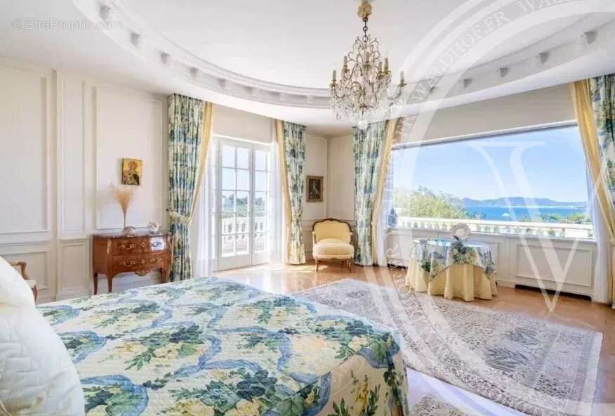 Maison à ANTIBES
