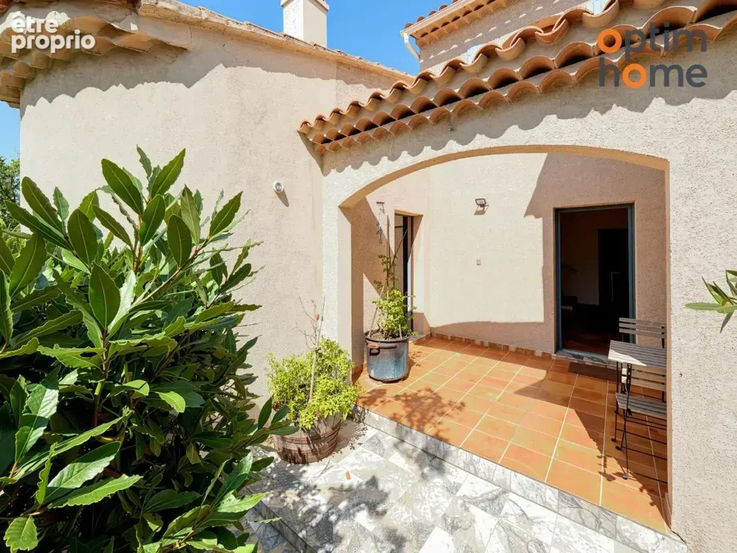 Maison Achat à Bouc-Bel-Air (13320) Propriété 202 m² avec piscine et dépendance - photo 2