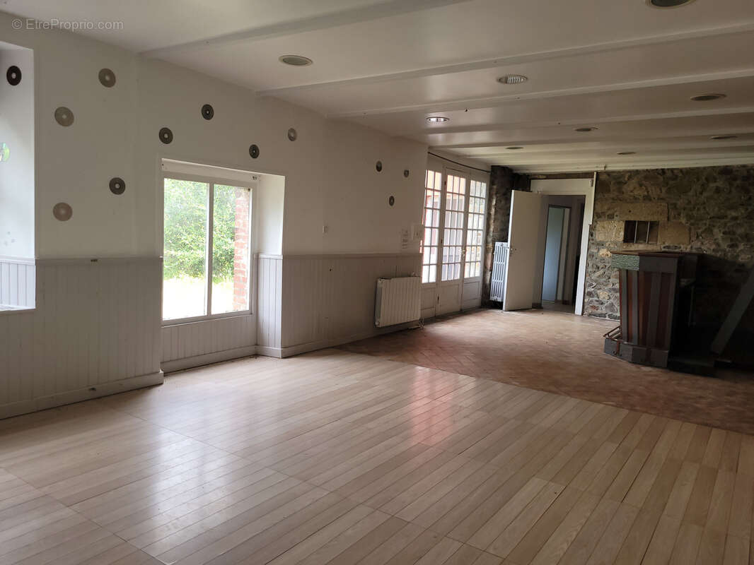 Appartement à SAINT-CLET