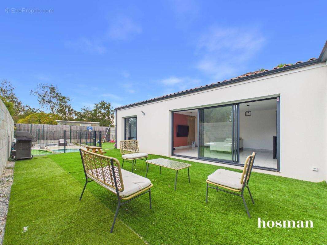 Belle maison de plain-pied avec 4 chambres avec jardin et piscine - En impasse, aux Sorinières - photo 15