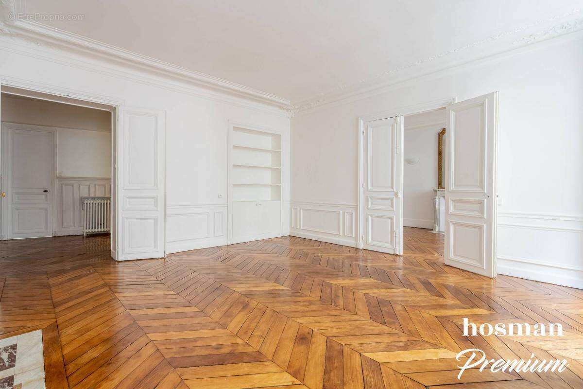 Appartement à PARIS-10E