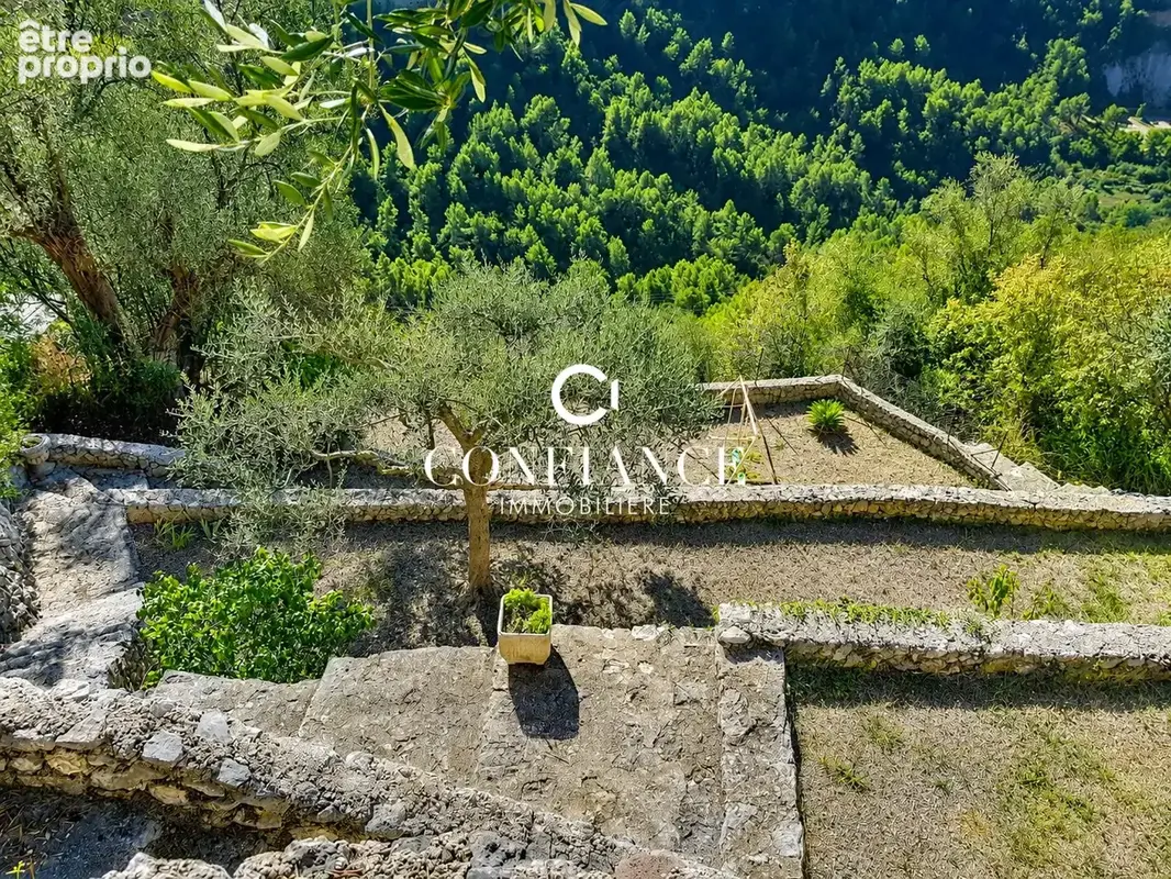 Maison 8 pièces 355 m² à vendre à La Roquette-Sur-Var (06670) - photo 8