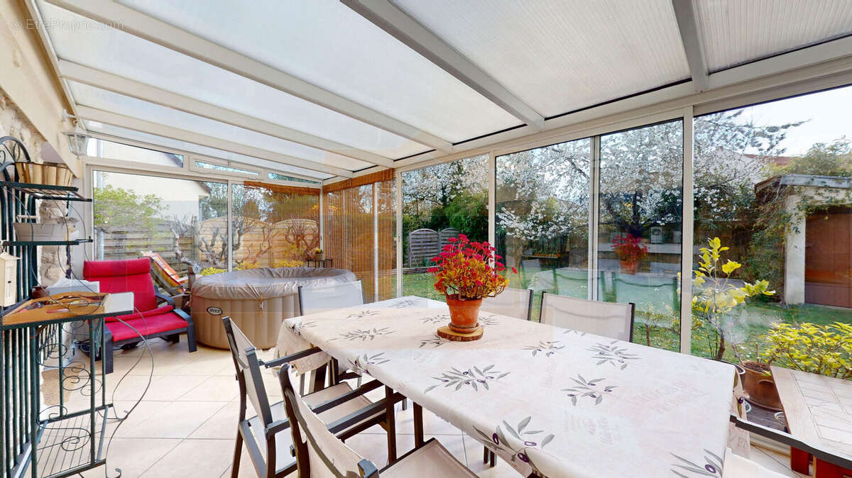 Maison à BOIS-D'ARCY