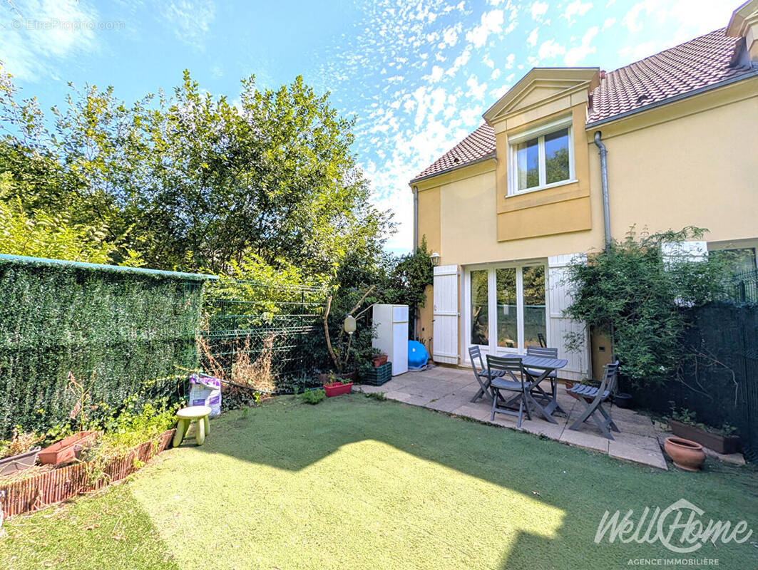 Appartement à SAINT-OUEN-L'AUMONE