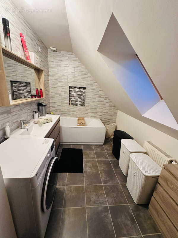 Maison à SAINT-QUENTIN