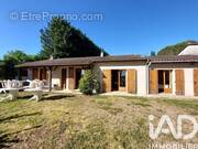 Photo 1 - Maison à MONTAZEAU