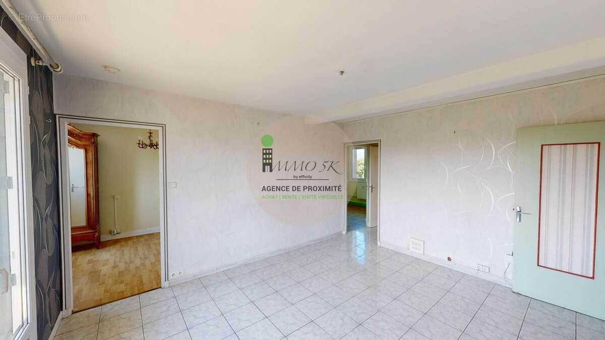 Appartement à RILLIEUX-LA-PAPE
