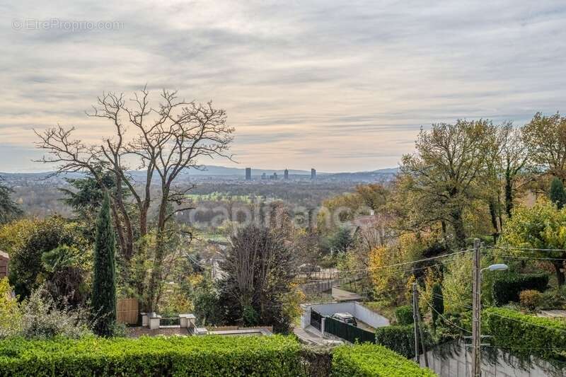 Maison à RILLIEUX-LA-PAPE