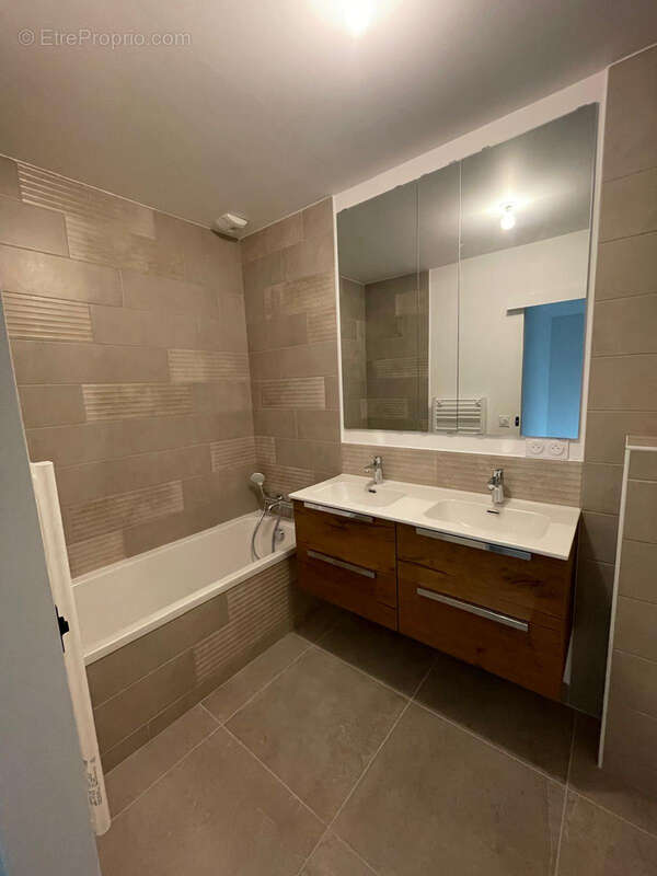 Maison à SATHONAY-VILLAGE