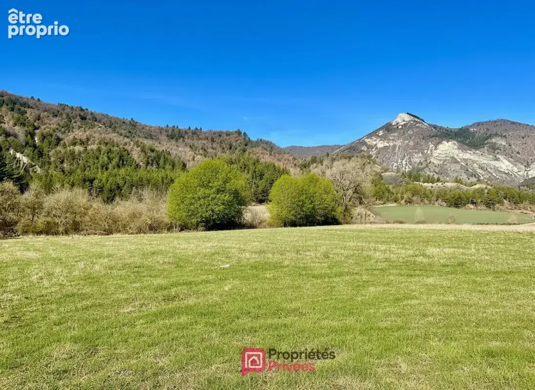À l'abris des regards- maison 5 pièces sur terrain plat, à découvrir ! - photo 6