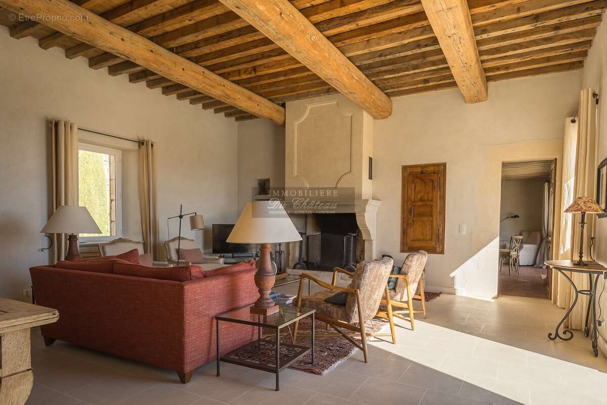 Maison à GORDES