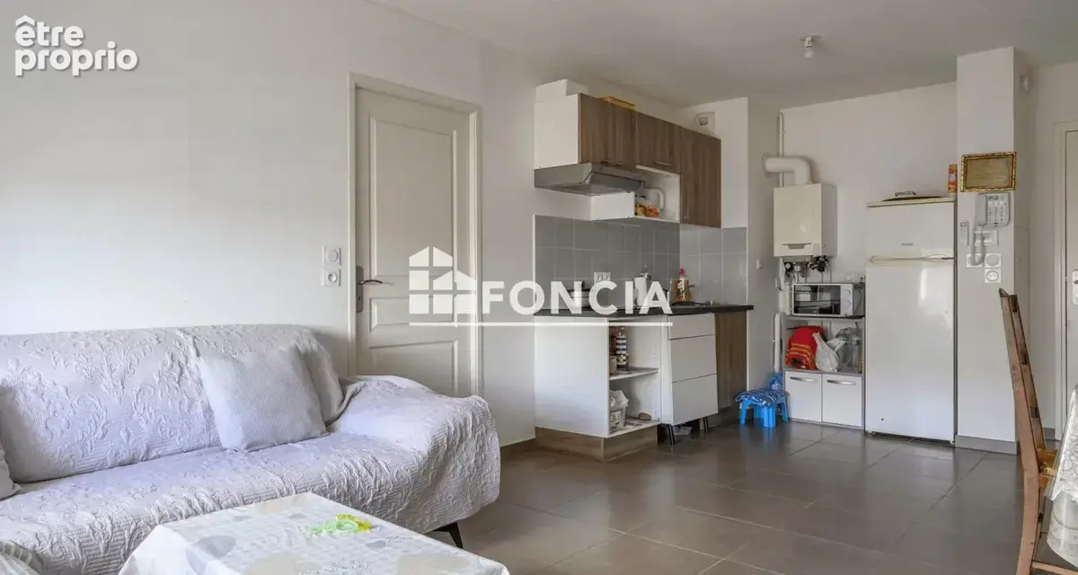 Exclusivité FONCIA, T2 41.76 m2 avec terrasse de 10.76m2 et parking privatif - photo 3