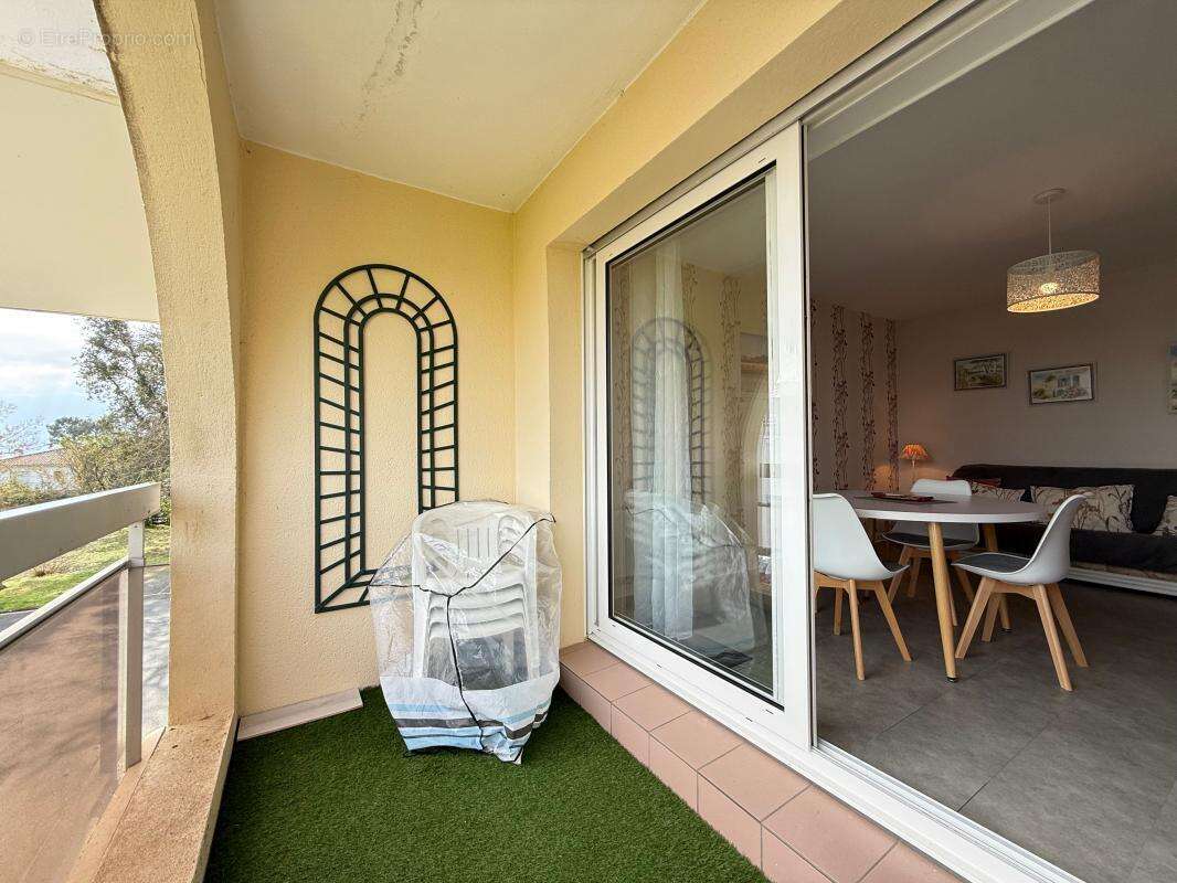 Appartement à VAUX-SUR-MER