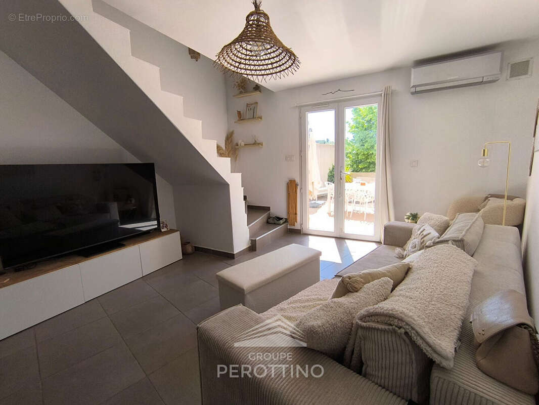 Appartement à PEYPIN
