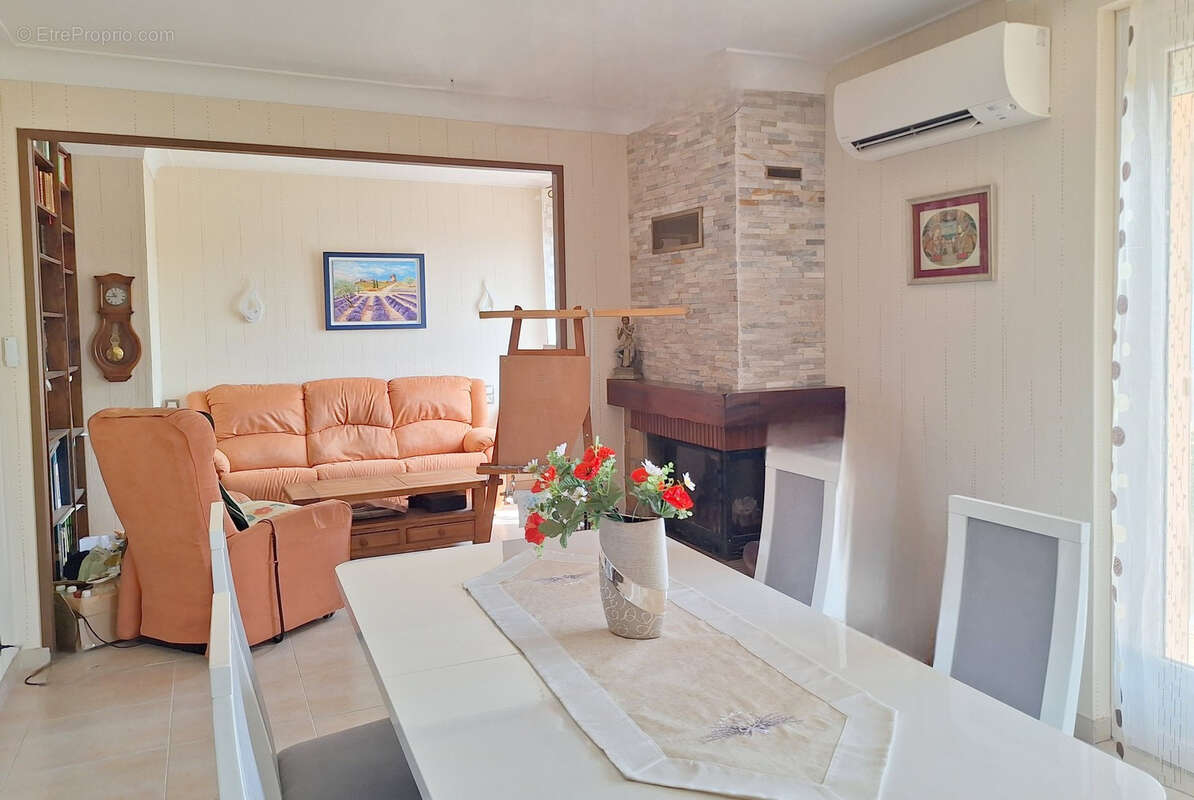 Maison à SAINT-CYPRIEN