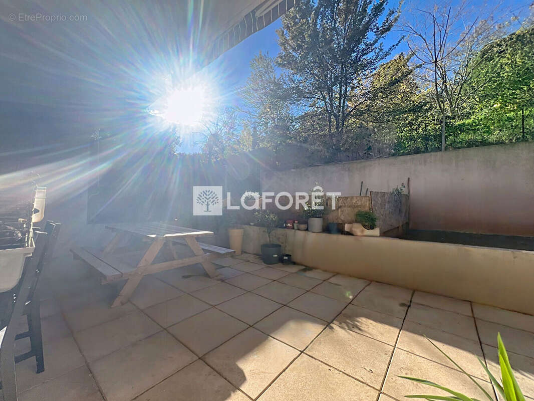 Appartement à MARSEILLE-11E