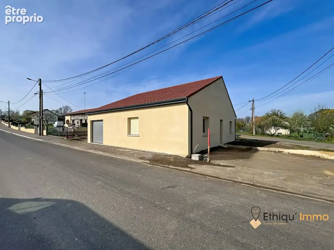Maison à LOUZE