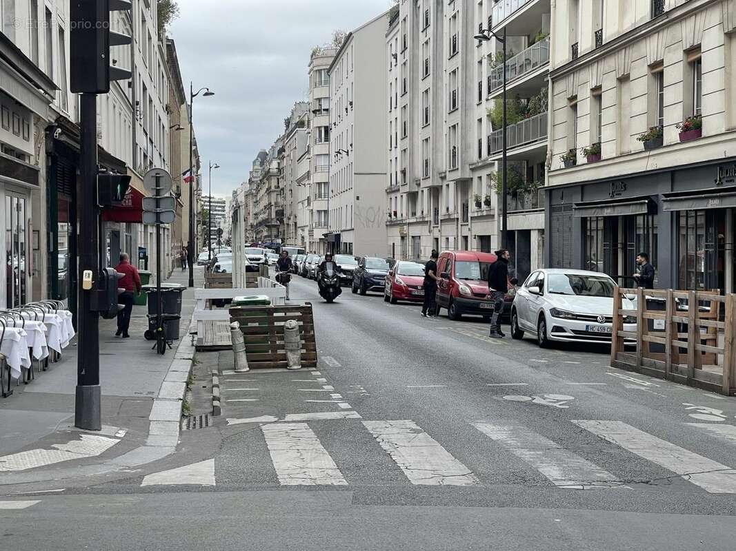 Autre à PARIS-11E