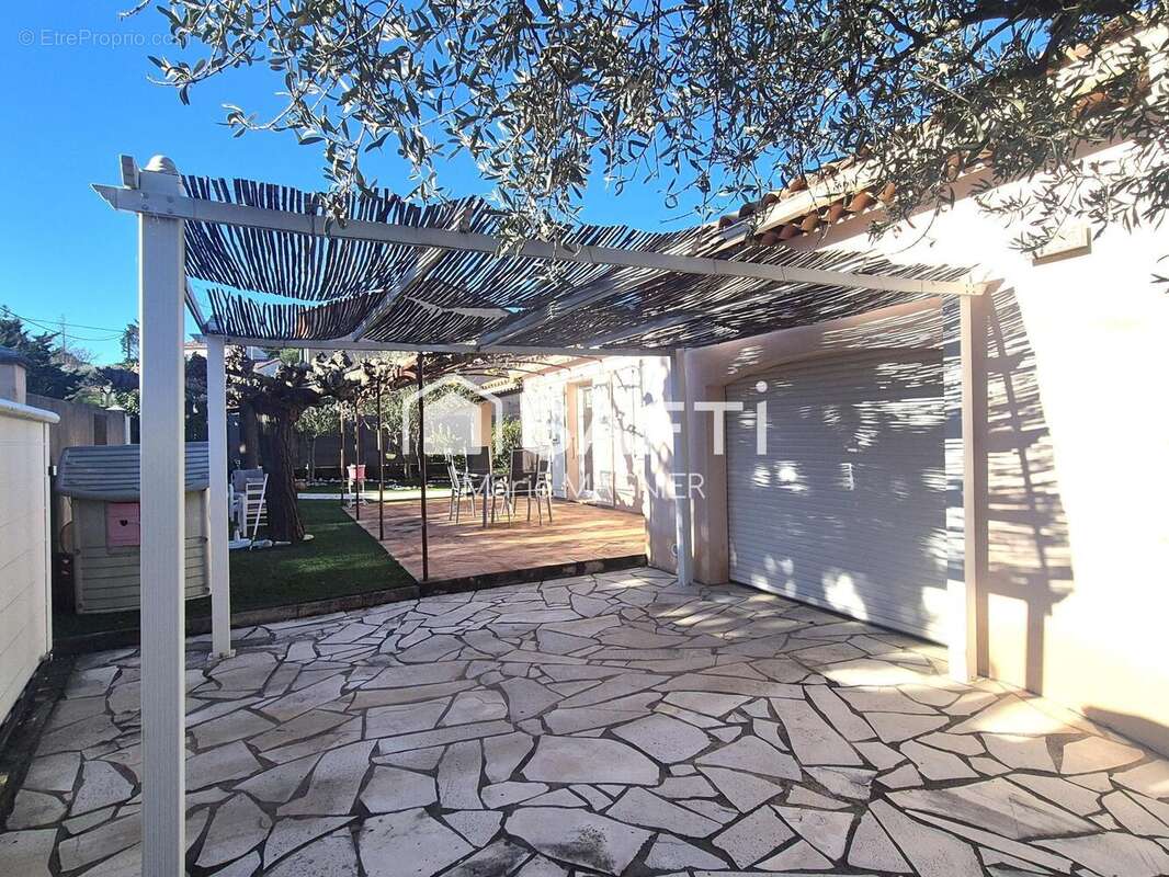 Photo 7 - Maison à COGOLIN