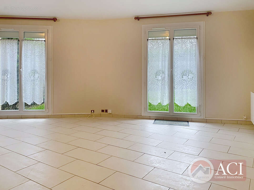 Maison à SAINT-BRICE-SOUS-FORET