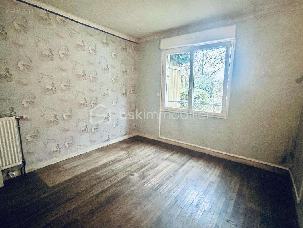 Maison à JUGON-LES-LACS