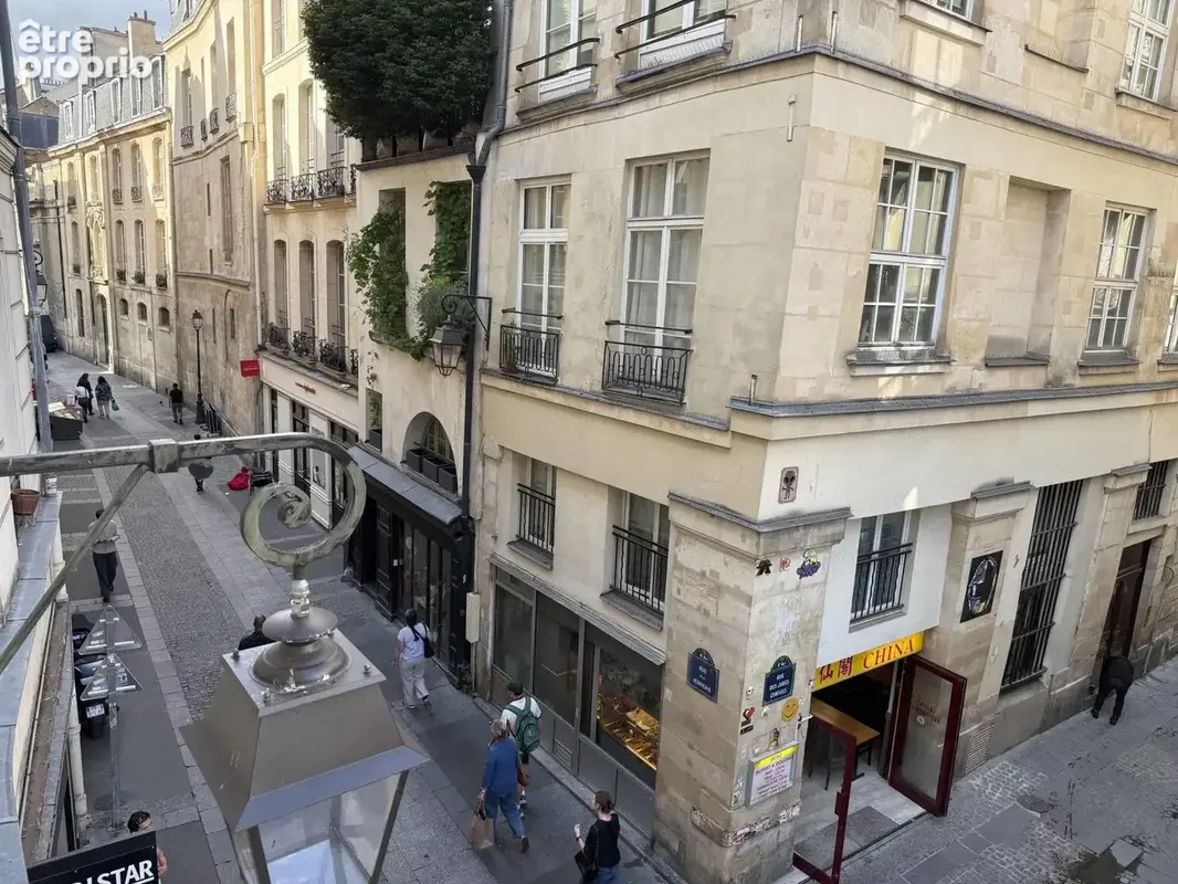 Paris iv. hotel de ville. studio 31m² - photo 8