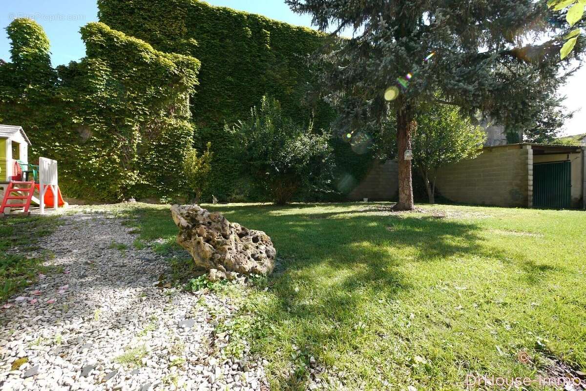 Appartement 370 m² à Aix-En-Othe  - photo 47