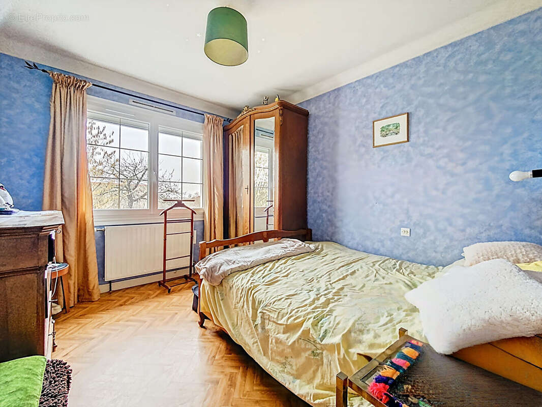 Maison à BEGROLLES-EN-MAUGES