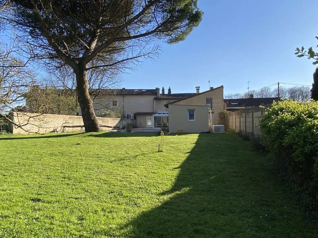 Maison à FONTAINE-LE-COMTE