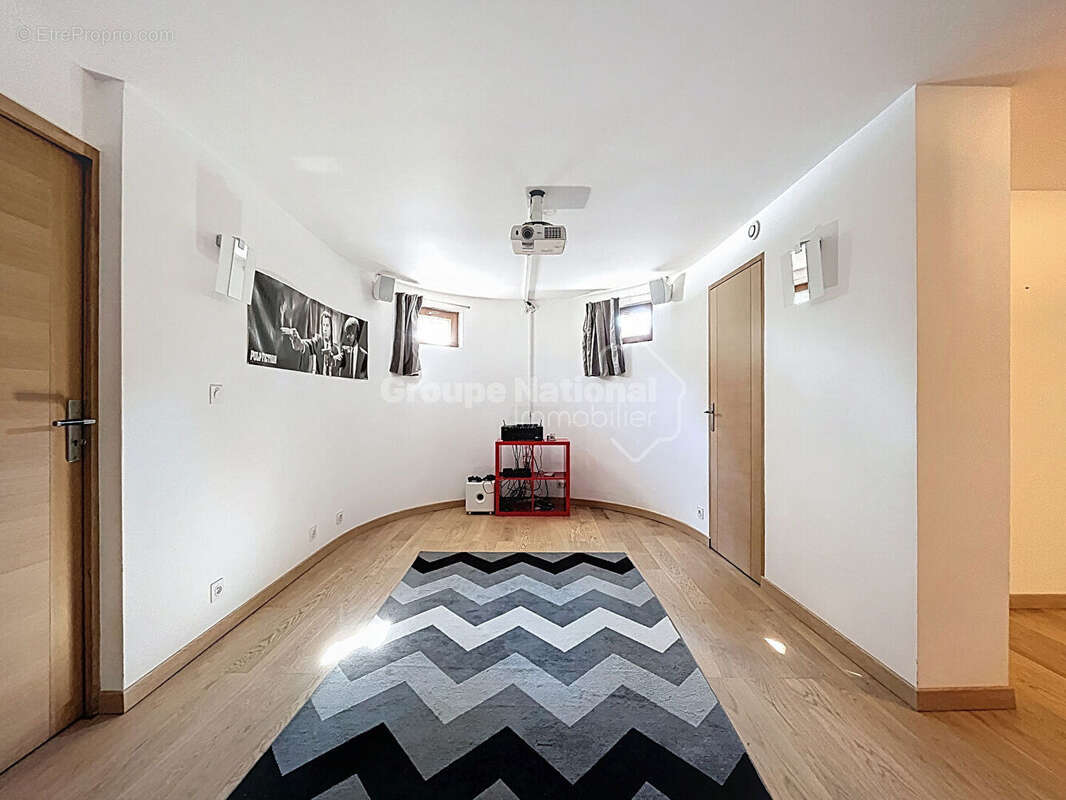 Maison à SAINT-MICHEL-D&#039;EUZET