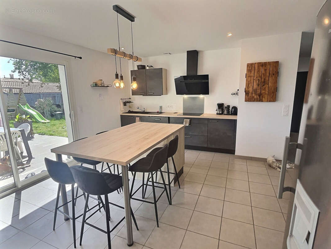 Maison Parentis En Born 4 pièce(s) 89 m2 - photo 3