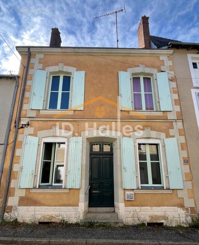 Maison à CRAON