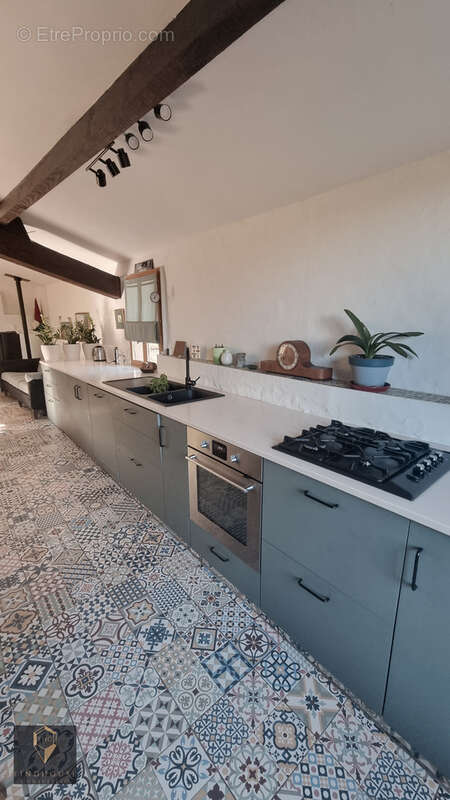 Maison à POUY-DE-TOUGES
