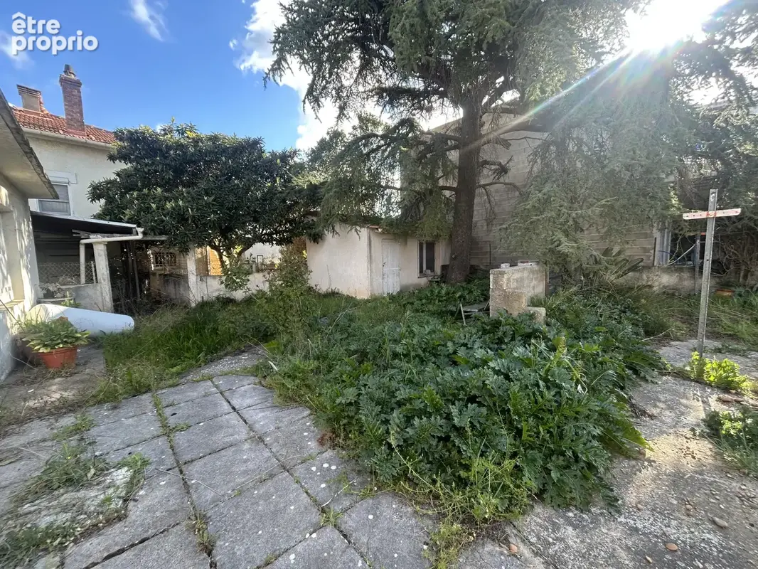 Beaucaire - maison r+1 70m2 a renover garage 50m2 sur parcelle 300m2 - photo 2