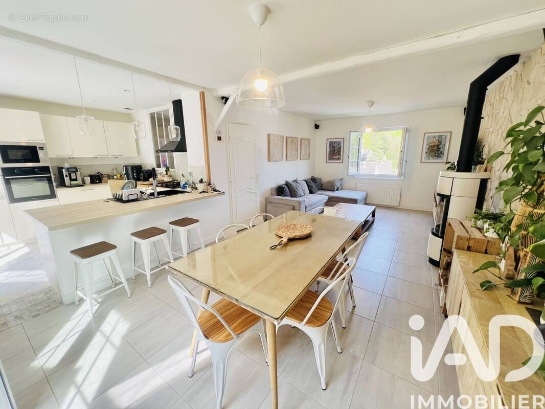 Photo 1 - Maison à MONTATAIRE