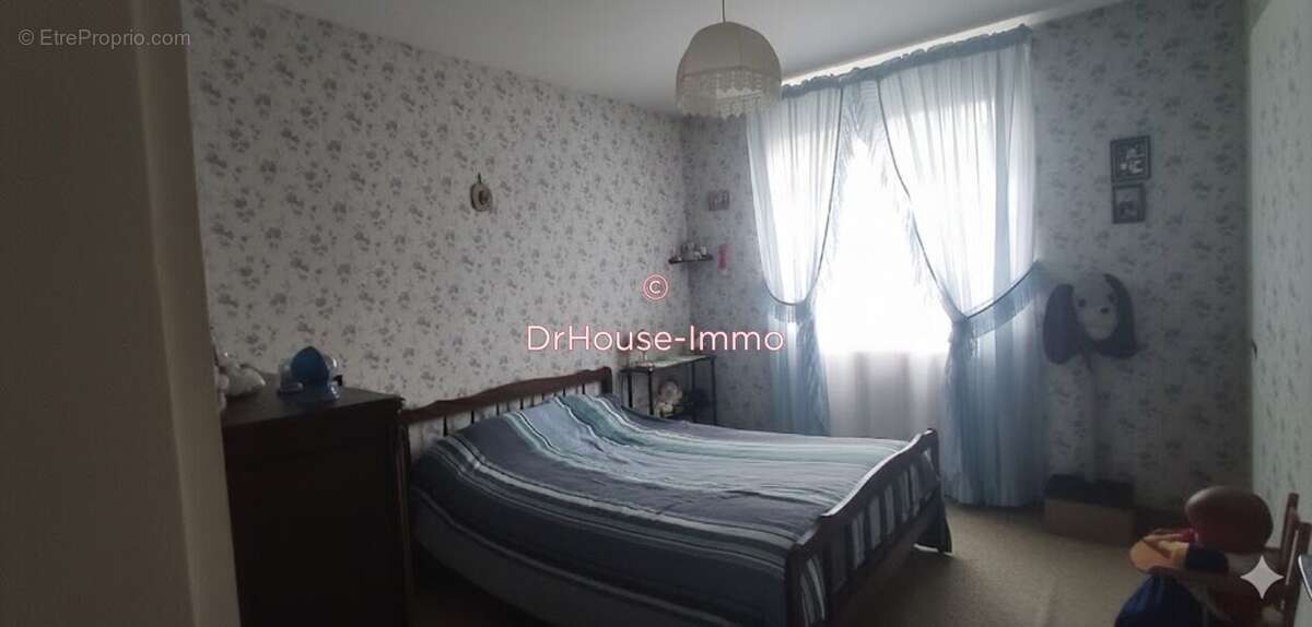 Maison à COMMEQUIERS