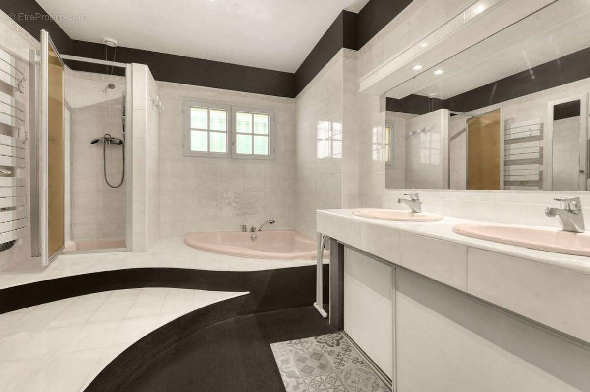 Maison à VILLENEUVE-TOLOSANE