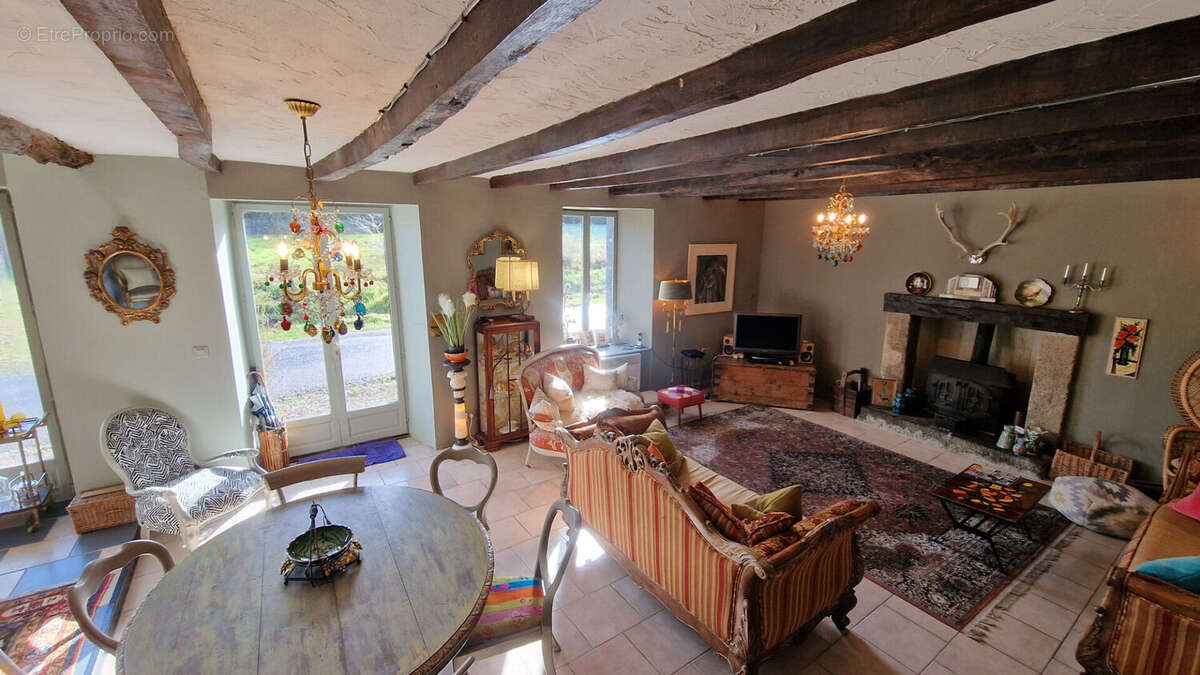 Maison à MERDRIGNAC