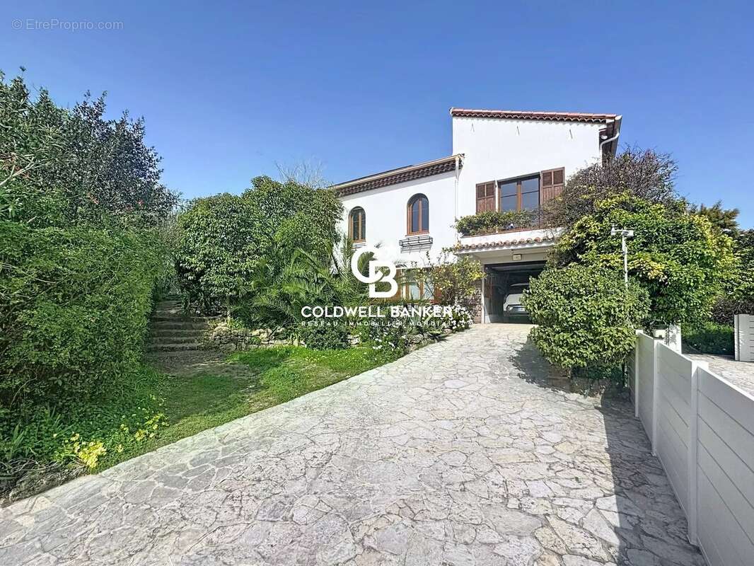 Maison à SAINT-RAPHAEL