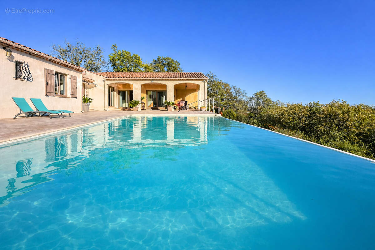 Maison à FAYENCE