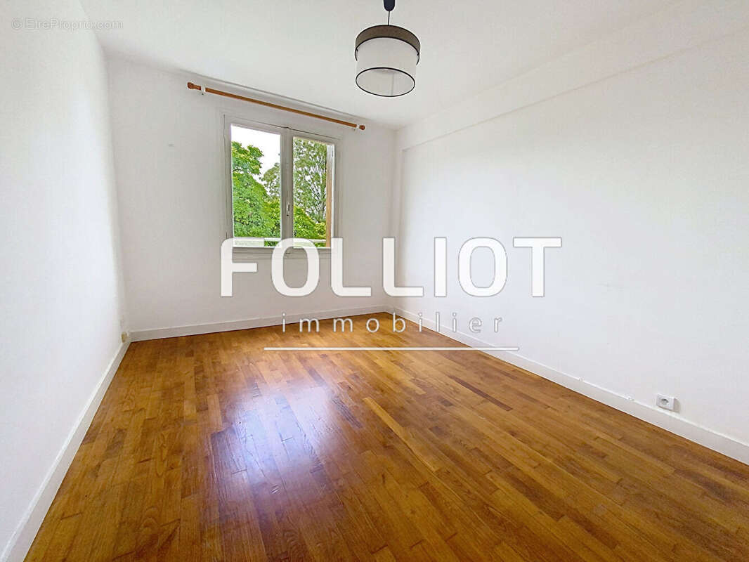 Appartement à FOUGERES