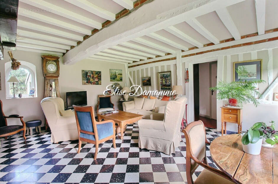 Maison à SAINT-JOUIN-BRUNEVAL