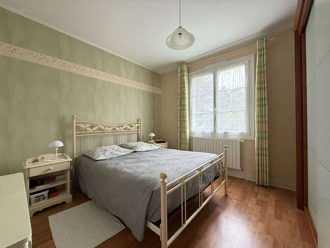 Maison à BRISSAC-QUINCE