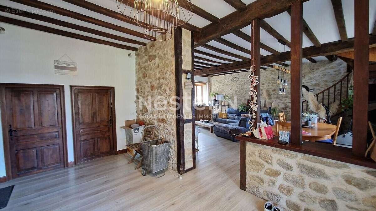 Maison à ABJAT-SUR-BANDIAT