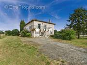 Photo 1 - Maison à CORNEBARRIEU