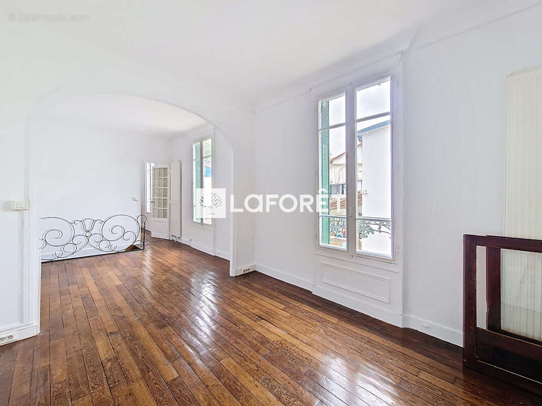 Maison à BONNEUIL-SUR-MARNE