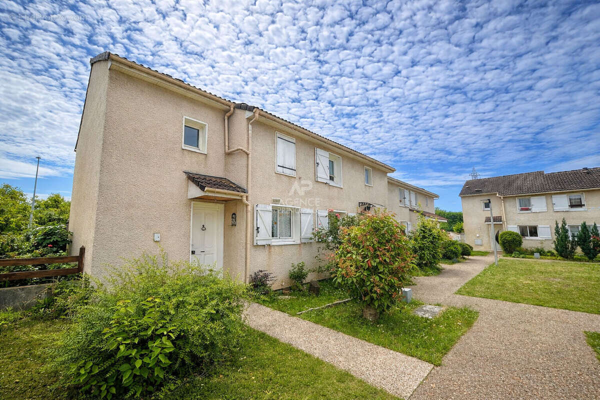 Maison à CARRIERES-SOUS-POISSY