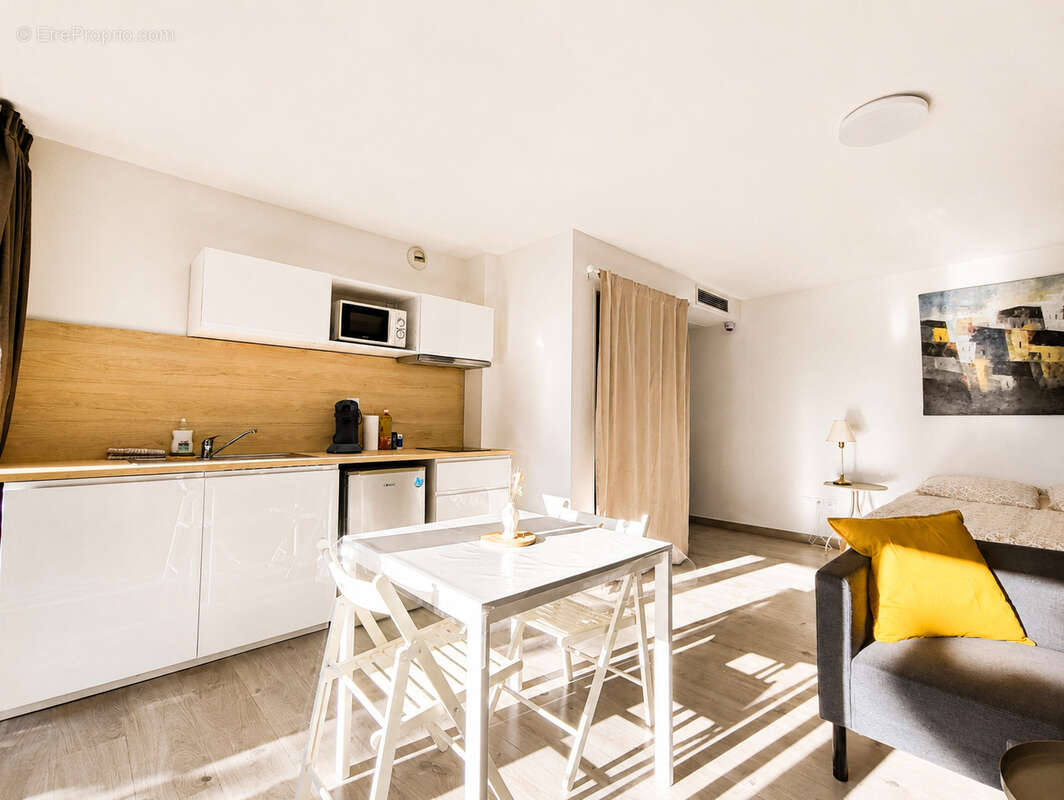 Appartement à CARRY-LE-ROUET